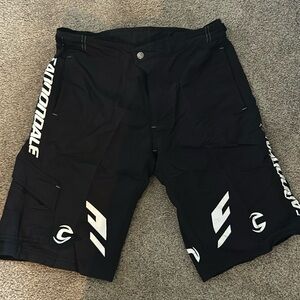 Cannondale mountain bike shorts men’s size medium
